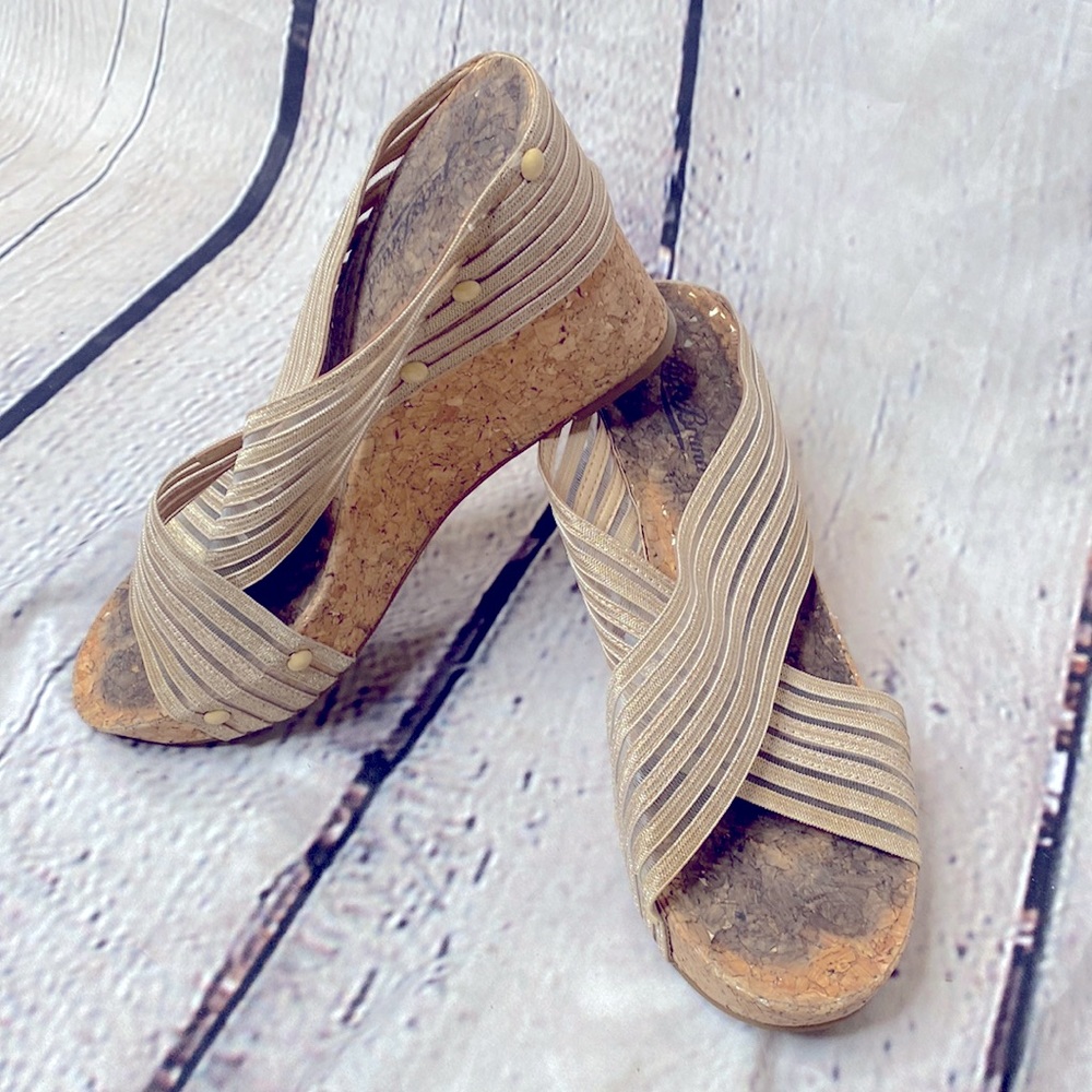 Lucky Brand Cork Wedged Heel Beige Slip-On Sandals Size 7 Great Condition